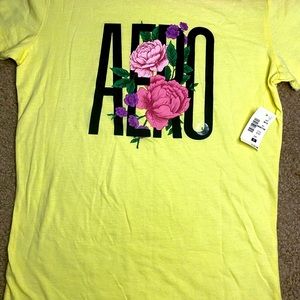Aeropostale crewneck t shirt
